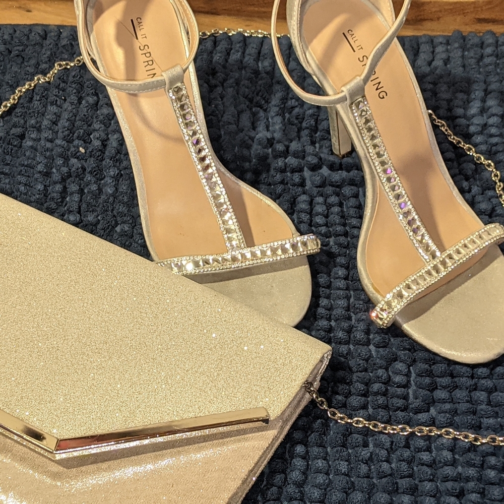Glam sparkle heels with matching clutch.